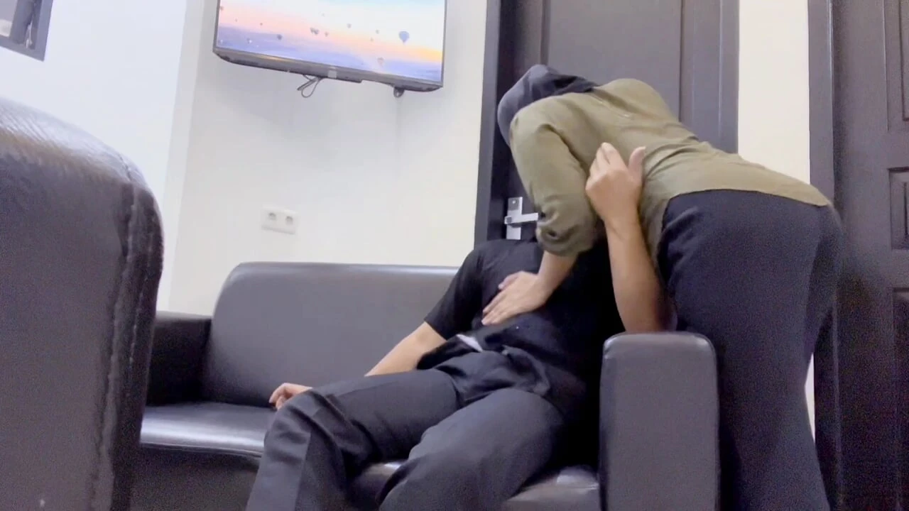 Bitch wife cheats on her with a big dick other than her husband’s