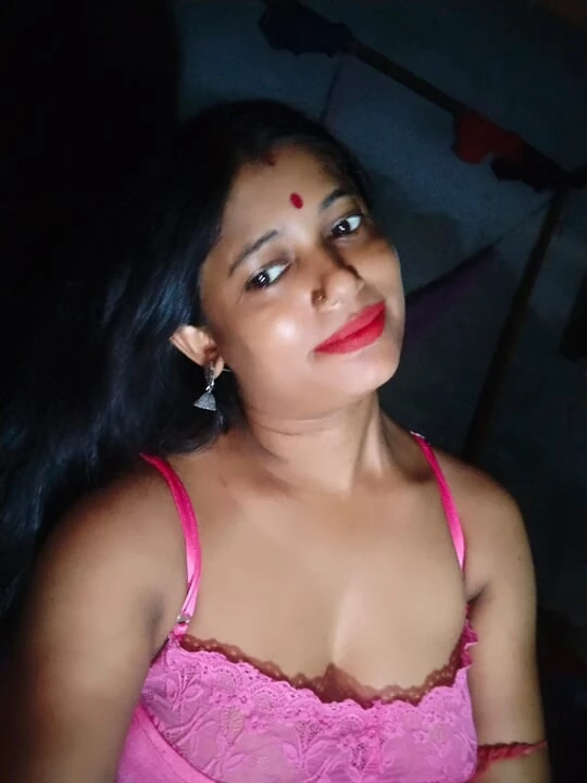 Fingering in the pussy and sucking that finger felt great here comes the cock sucking video