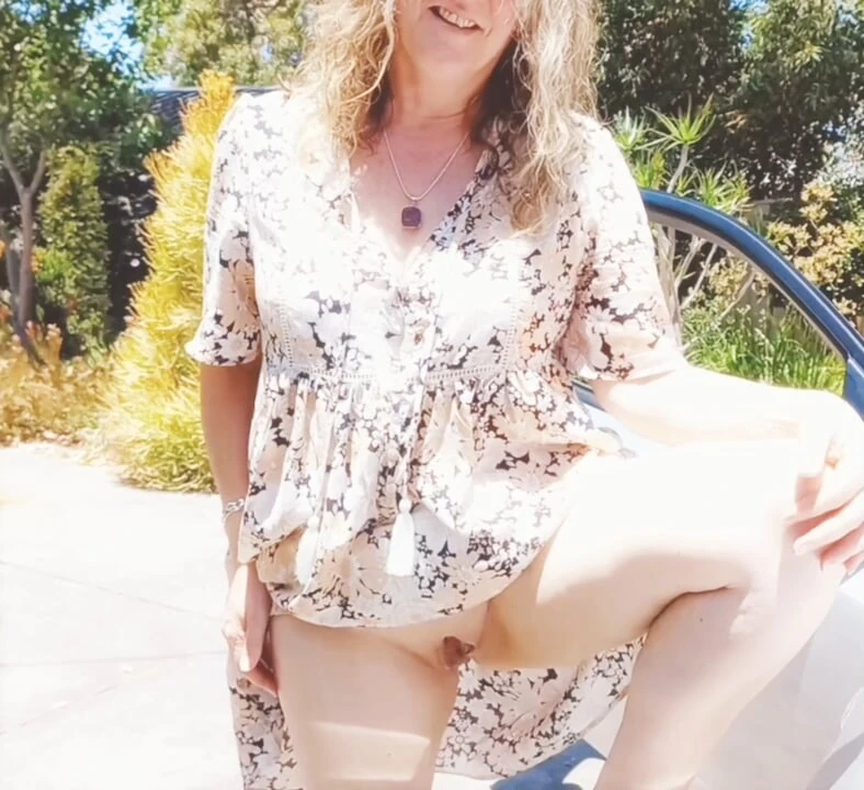 Flashing my pussy by the side of the road