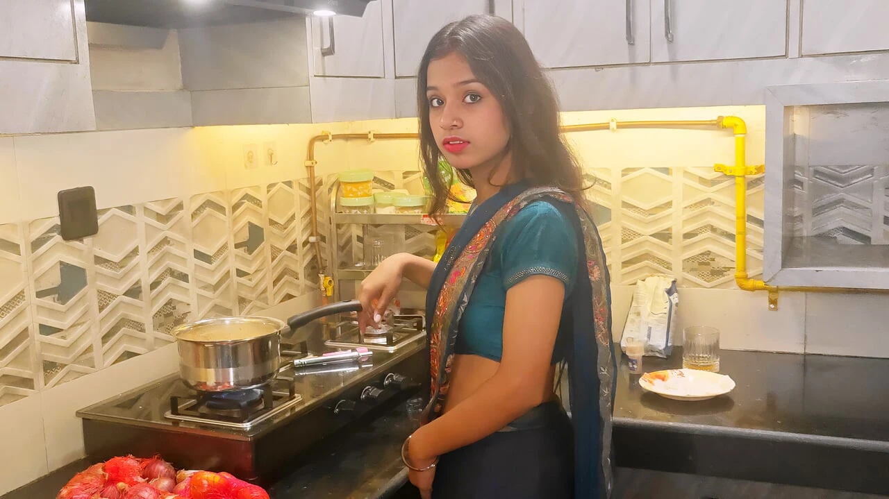 Indian Desi Husband wife hardcore sex in kitchen..