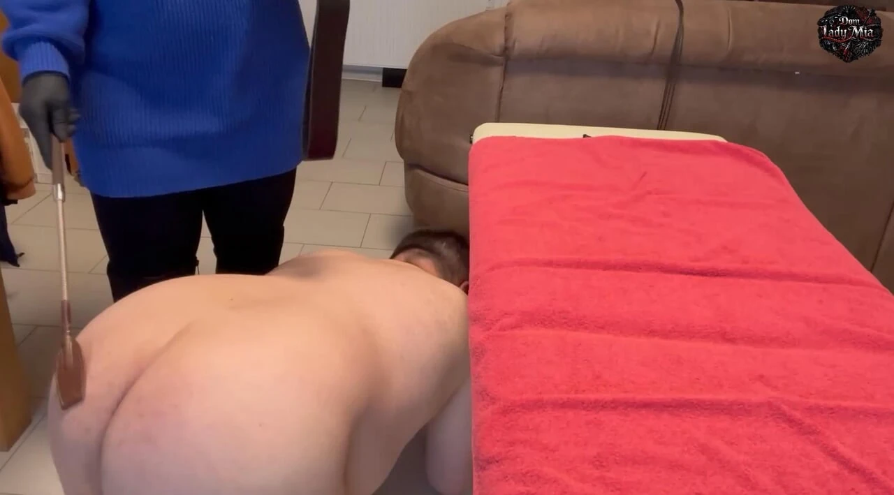 DomLadyMia-SlaveOfM Branded – Up – Under – The Skin – Part1