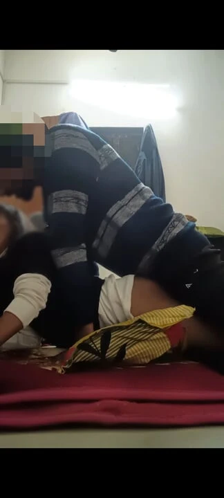 Desi girl first anal fuck viral video