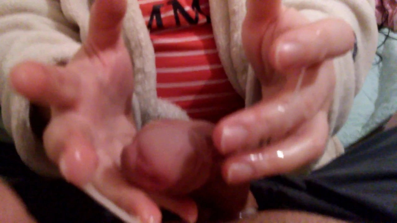 Handjob, cumshot and cumplay