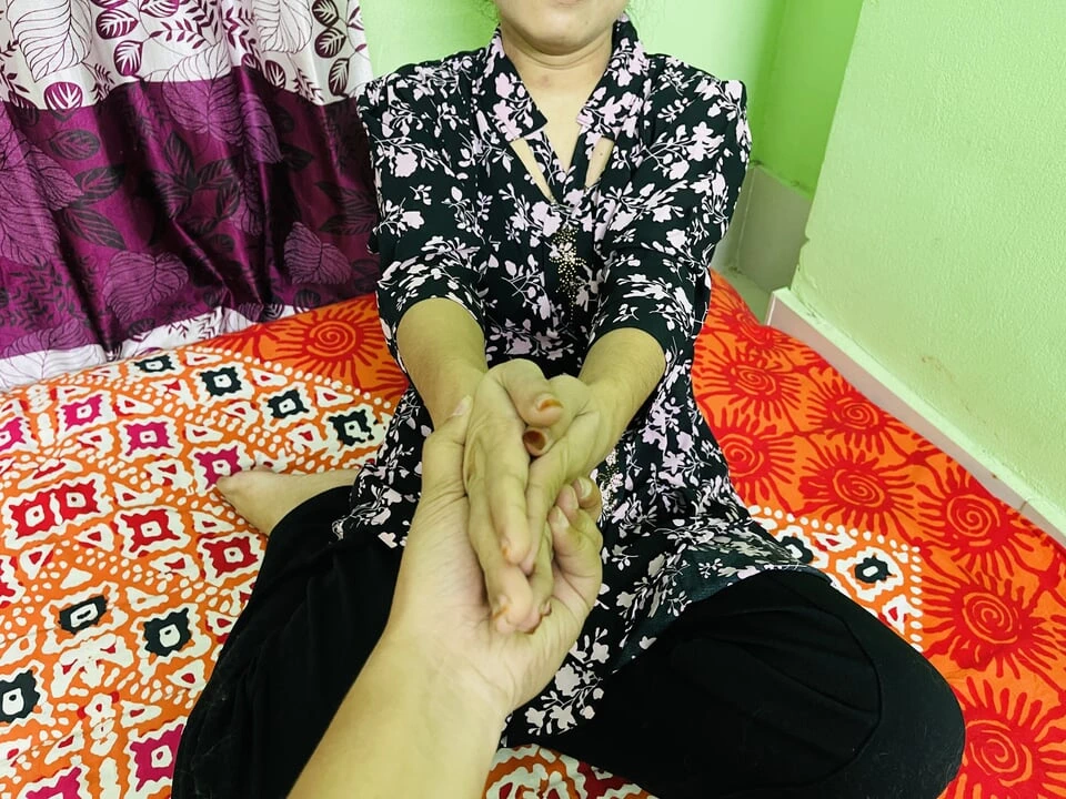 My little sister-in-law is so cute and I want to fucked her