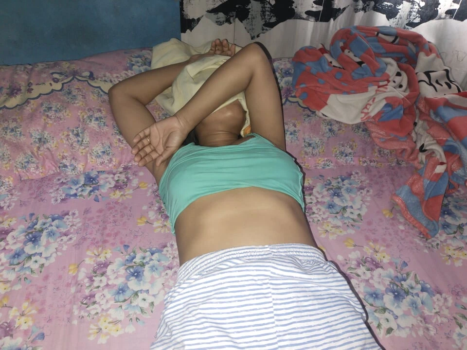 New Desi village porn  girl  tight pussy first time homemade sex video, Desi XXX porn  video