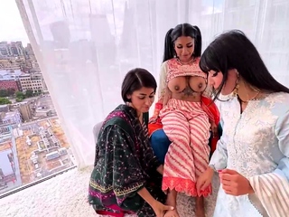 SAHARA KNITE – Desi Bhabhi Threesome