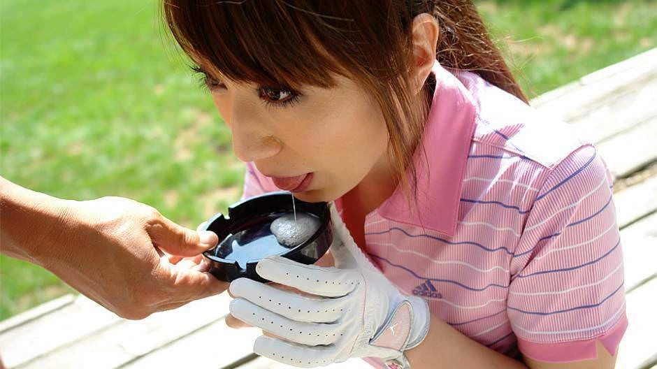 Sucking fucking and receiving a cum stain on her plump ass