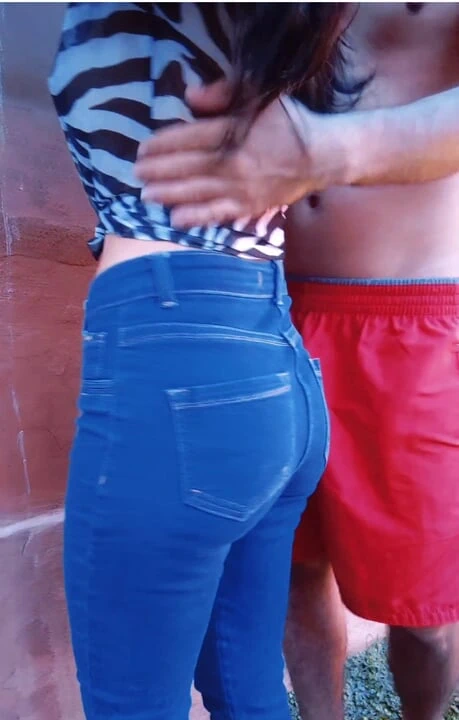 Anal sex with maid outdoorsanal sex with hot maid outdoors in the backyard near the espediento