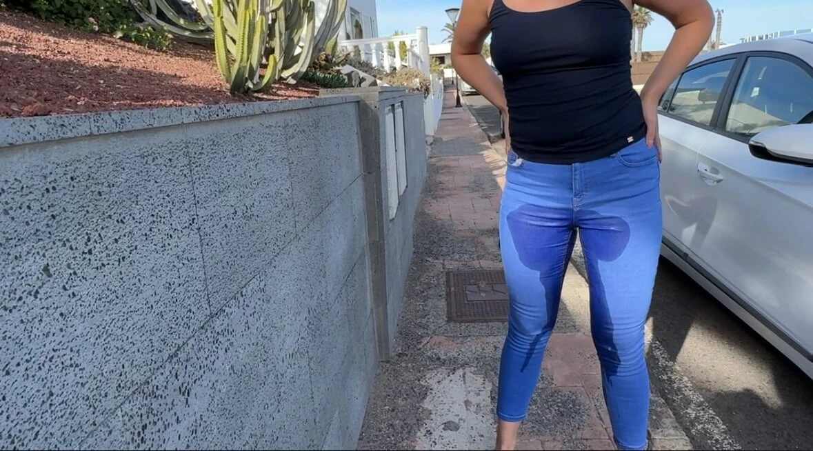 Jeans pants pissing public compilation
